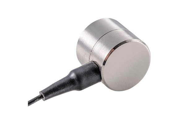 Вибропреобразователь ускорения с зарядовым выходом общего назначения однокомпонентный AP1077М