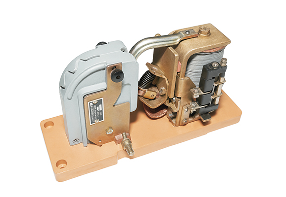 Контактор КПП-114 24 В 250 А для трамваев КТМ УКВЗ