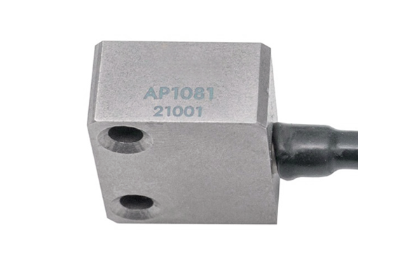 Вибропреобразователь ускорения с зарядовым выходом общего назначения трехкомпонентный AP1081