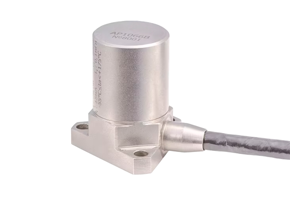 Вибропреобразователь ускорения промышленный с зарядовым выходом однокомпонентный AP1066B