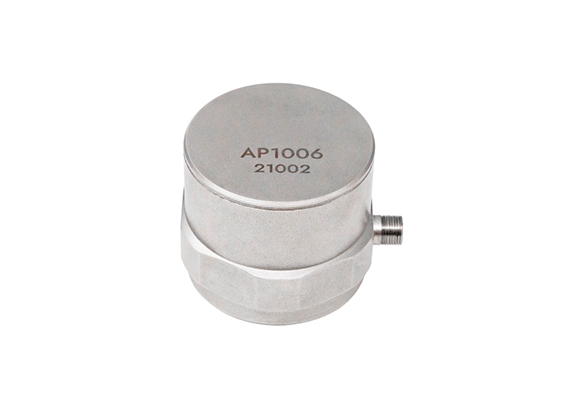 Вибропреобразователь ускорения высокочувствительный с зарядовым выходом AP1006