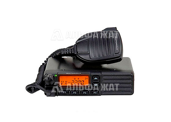 Автомобильная рация Motorola VX-2200E Автомобильная рация Motorola VX-2200E