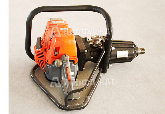 Бензиновый ударный гайковерт NLB-2000