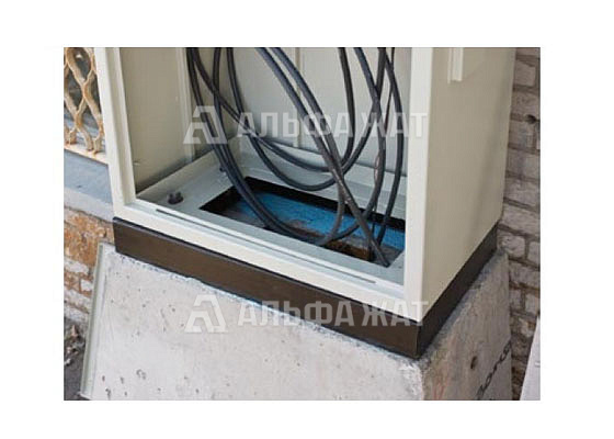 Шкаф с цоколем ВОКС-УФП-720 (30П) с кронштейном и органайзером (корпус)