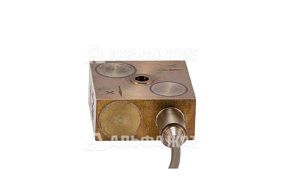 Вибропреобразователь ускорения промышленный с зарядовым выходом трехкомпонентный AP1065